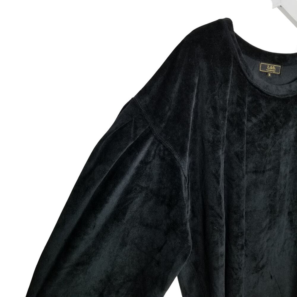 LUCKY & BLESSED Black Velvet Top w/ Puff Shoulders & Long Sleeves - M - Picture 2 of 6